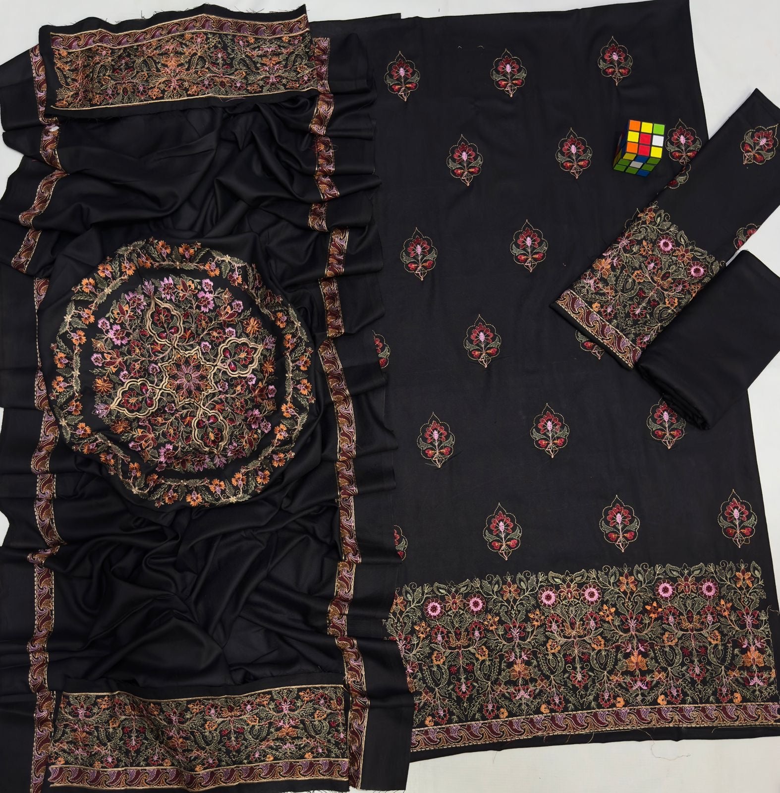 BAREEZE KASHMEERI PEACHWOOL EMBROIDERED 3 PIECE