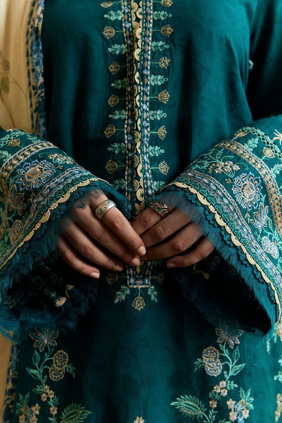 ZARA SHAHJAHAN LATEST HIT DHANAK WOOL EMBROIDERED 3 PIECE